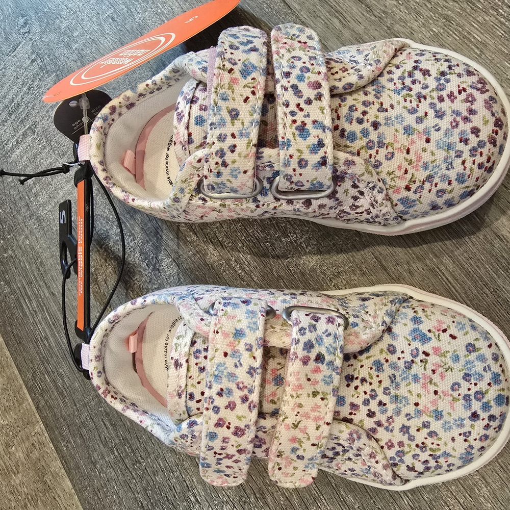 Wonder Nation Pink and Purple Sneakers with Playful Design